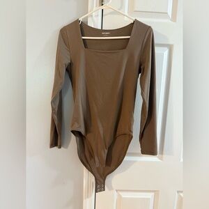 NWOT Old Navy Brown Long Sleeve Bodysuit Medium
